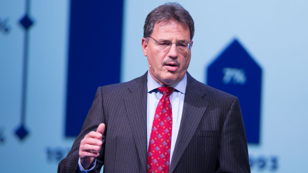 Larry Diamond - Reversing Democracy's Decline