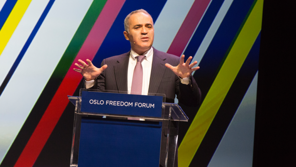 Garry Kasparov - Banks Not Tanks