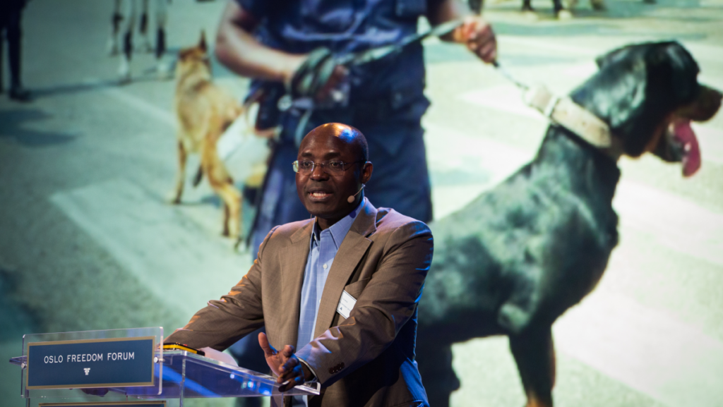 Rafael Marques de Morais - Growing Wealth, Shrinking Democracy